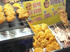 -六合夜市