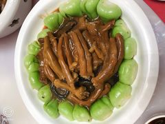 蚝皇香菇扣鹅掌-名苑皇宫酒家(来魅力壁画村店)