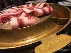 -猪啊牛呀羊啊铜盘烤肉(正大广场店)