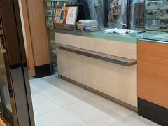 -福奈特洗衣·洗鞋·奢侈品护理(武汉国际广场店)