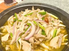 新疆椒麻鸡-纳瓦新疆菜(银都店)