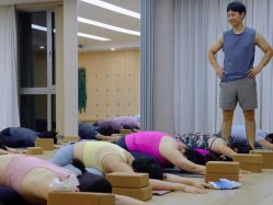 -酉嘉瑜伽YO+YOGA