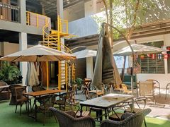 -春树下·树屋花房西餐厅(罍街AS1980店)