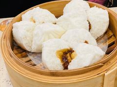 蜜汁叉烧包-点都德(华强南店)