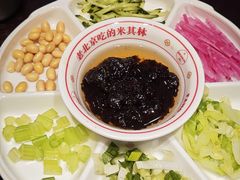 老北京炸酱面-方砖厂69号炸酱面·烤鸭(前门鲜鱼口店)
