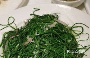 Stir-fried Wild Onion with Garlic