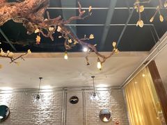 大堂-梧桐树下(云锦世家店)