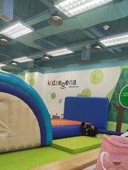 -莫莉幻想儿童乐园(三河燕郊永旺店)