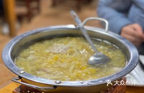 Northeastern Sour Cabbage Hot Pot