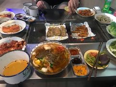 -马路牙子烧烤音乐酒馆(望京店)