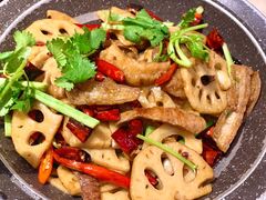 -万重锦·人文川菜馆(骡马市店)