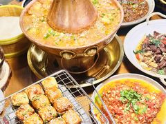 -雀舞云南菜(天津天河城购物中心店)