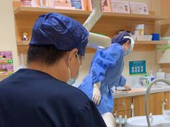 -上海仁爱医院口腔科 · 种植