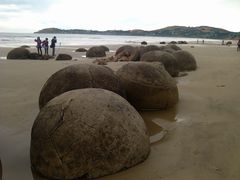 -摩拉基大圆石