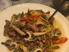 香爆九门头-闽公馆·客家私房菜·商务宴请·包厢(杏林橡树湾店)