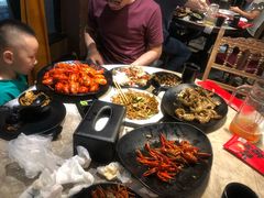 -沪小胖小龙虾(淮海中路旗舰店)
