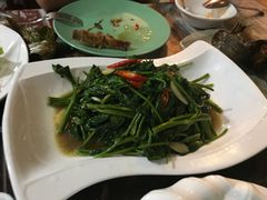 -玖月时尚泰式餐厅