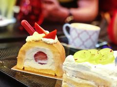 草莓蛋糕卷-Salon de The de Joel Robuchon(外滩18号店)
