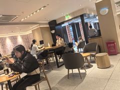 -星巴克臻选(上海中环广场2F店)