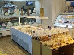 -LanTa蓝塔烘焙(紫荆山卜蜂莲花店)