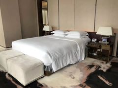 -广州天河希尔顿酒店