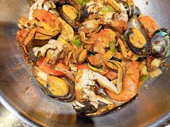 -七欣天香辣蟹火锅(上海银亿滨江店)