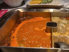 蕃茄鸳鸯锅-九鼎轩脆毛肚火锅(南京东路店)