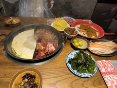 -萍姐火锅·公路夜市(武汉首店)