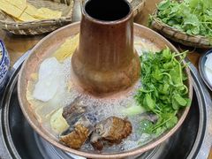 -岳记兴隆·青城腊排铜火锅(融创店)