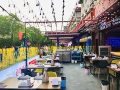 -龙巢盱眙龙虾·鸡煲·烧烤宵夜(坪洲店)