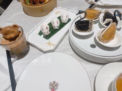 鸳鸯天鹅酥-十二粤味·顺德菜·烧鹅点心(五四广场店)