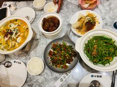 -小菜园新徽菜(宜兴八佰伴店)