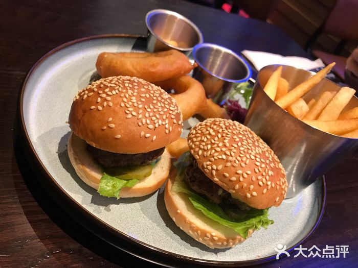 bluefrog蓝蛙(来福士广场店)牛肉迷你汉堡图片