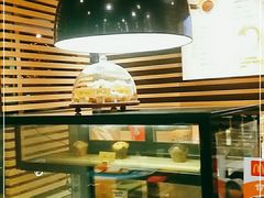 面包甜点陈列柜-麦当劳(双榆树店)