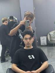 -藤野造型烫染·漂发