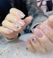 -曼都发型