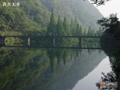 水坝的风光-天明山温泉大酒店