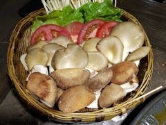 -红九格老火锅(三峡广场店)