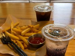 -J Create城市露营咖啡·简餐·宠物(上海动物园店)