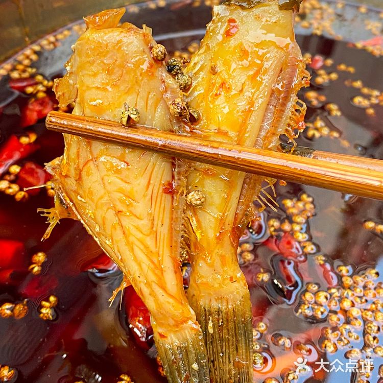 重庆｜巷子里的美蛙鱼 麻辣鲜香超过瘾‼️