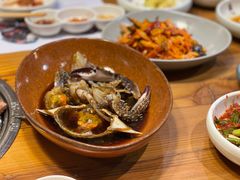 -草家酱蟹炭火烤肉店(珲春南路一店)