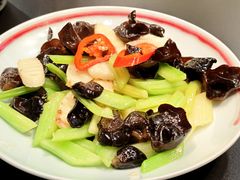 -明本湛江鸡•海鲜小厨(陈家祠店)