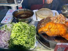 -食上东新街美食街区(民乐新都会店)