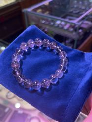 -灵彩珠宝(朗香街店)