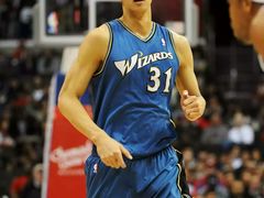 -Tiffany & Co.蒂芙尼
(广州太古汇店)