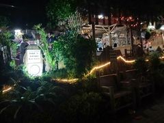 -Jungle Kitchen