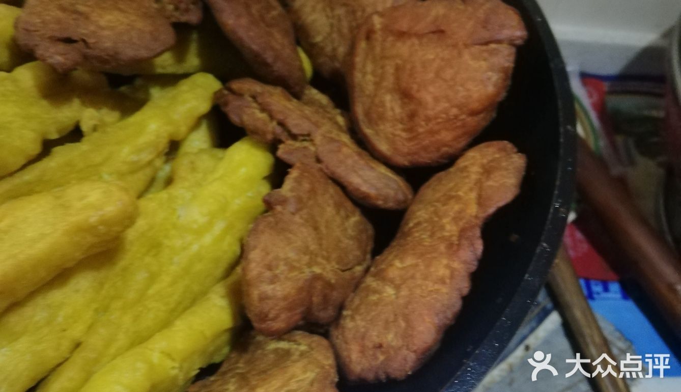 油香，自制小面食，可能油温不热，倾入的油太多！