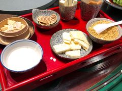 -九十九顶毡房(阜石路店)