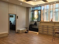 -艾博士·经络·推拿·正骨(湖景花园店)