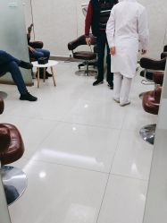 -新生植发·植养护一体